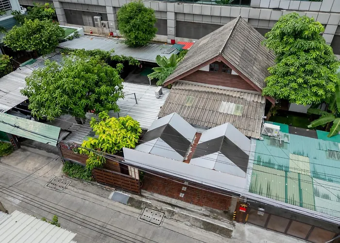 Banana House